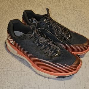 Womens Hoka one on one shoes. Size 10.5